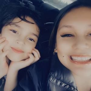 Meet your Posher, Hayley